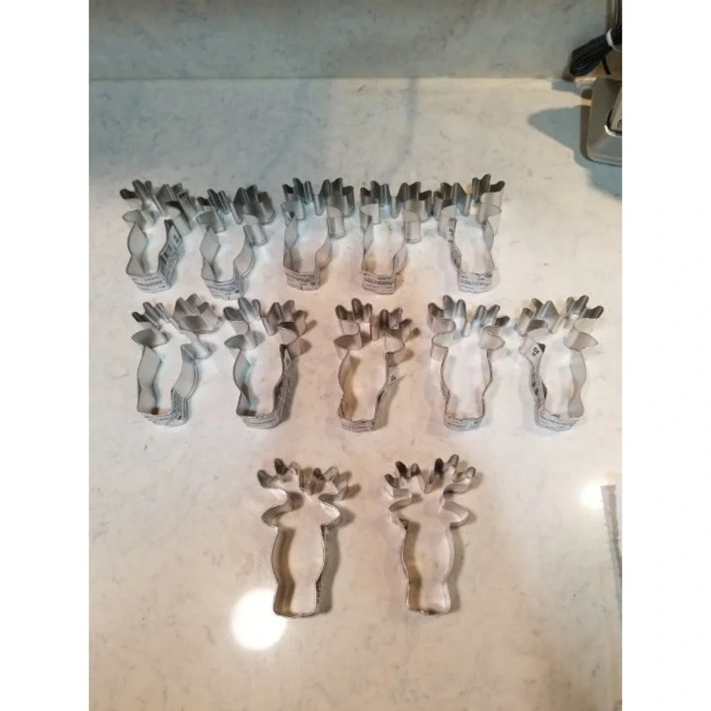 Set of 12 Metal Reindeer‎ Cookie Cutters
